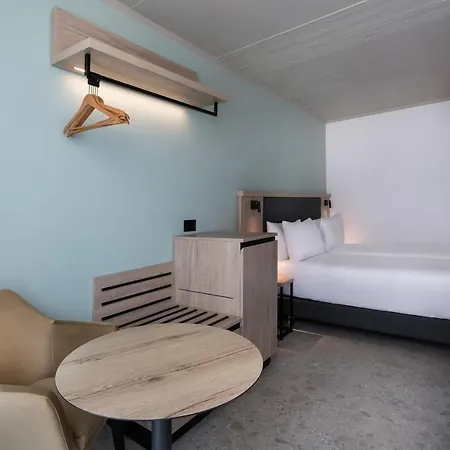 Mistral St Julian's, Affiliated By Melia