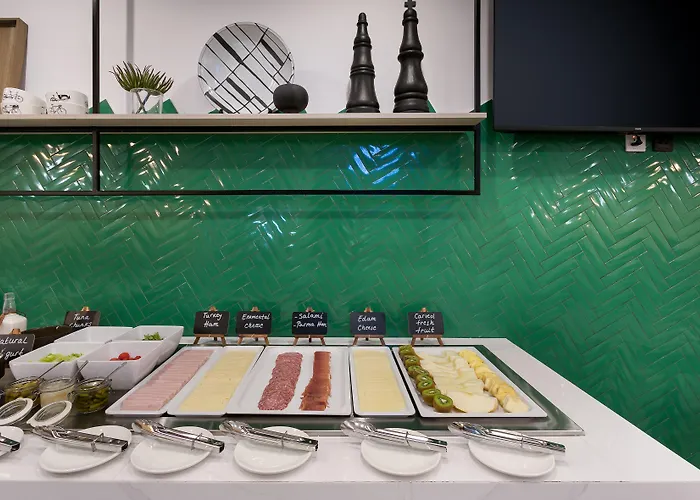 Mistral St. Julian’s Affiliated By Meliá 3* San Julián